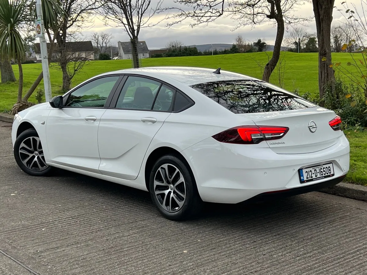 212 OPEL INSIGNIA 1.5 DIESEL NEW SHAPE NEW NCT - Image 4