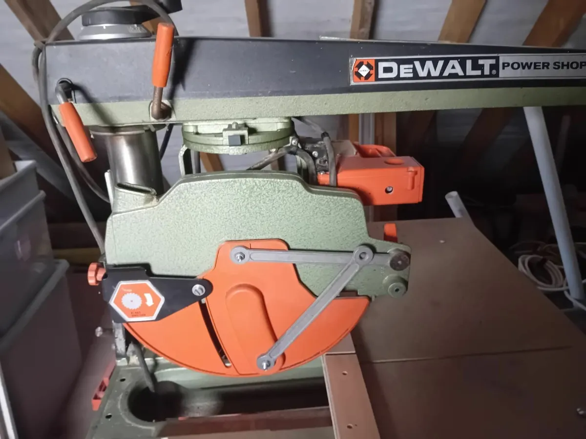Dewalt DW125 Radial Arm Saw – 240V - Image 1