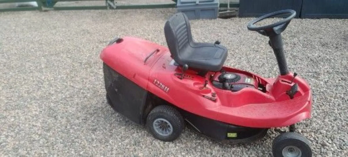 Mountfield Ride On lawnmower - Image 1
