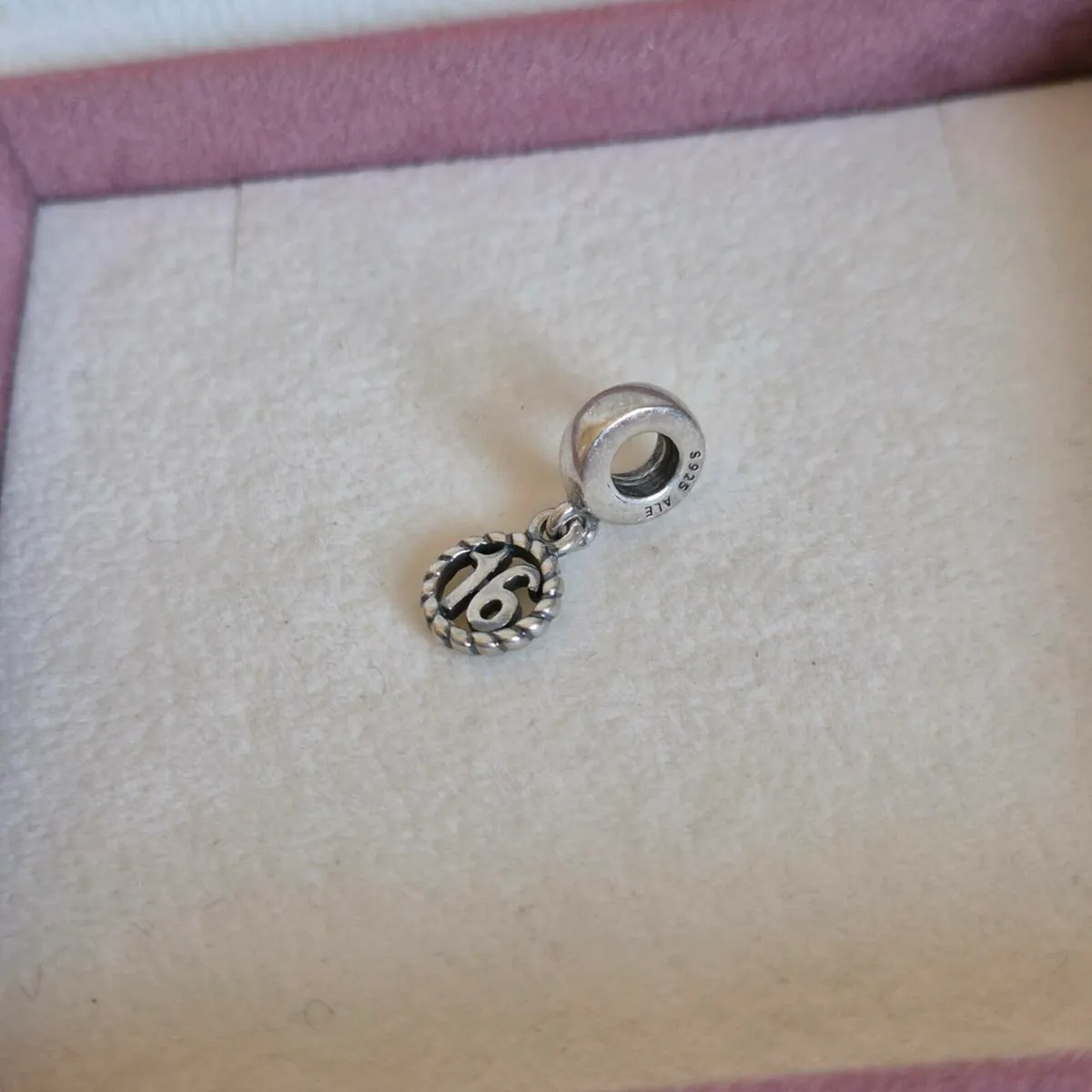 Pandora dangle charm 16 - Image 1