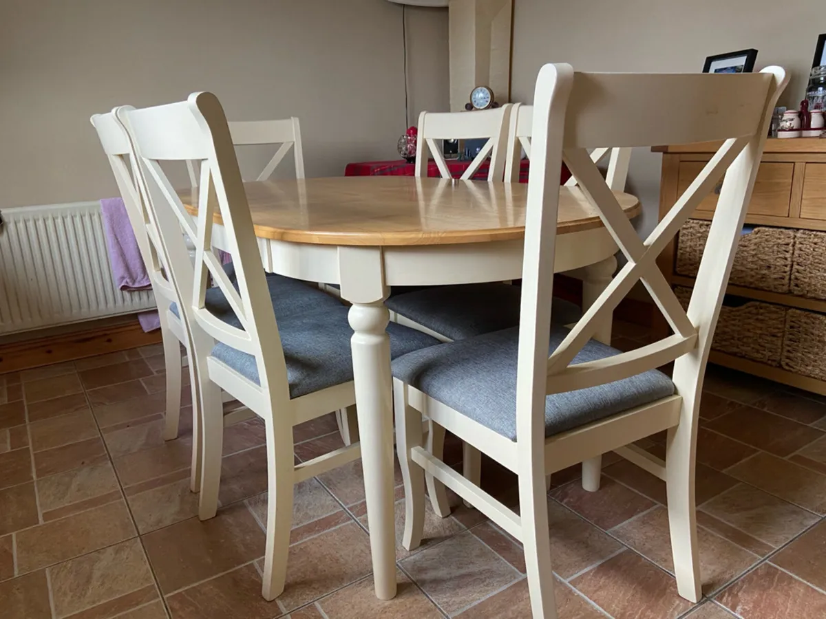 Dining table with six chairs - Image 1