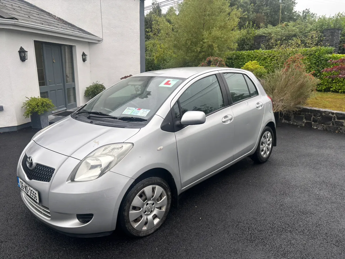 TOYOTA YARIS - Image 3