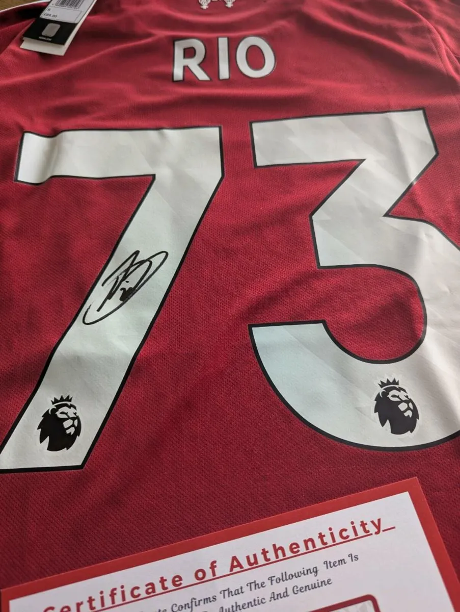 Rio Ngumoha official Liverpool signed Jersey - Image 2