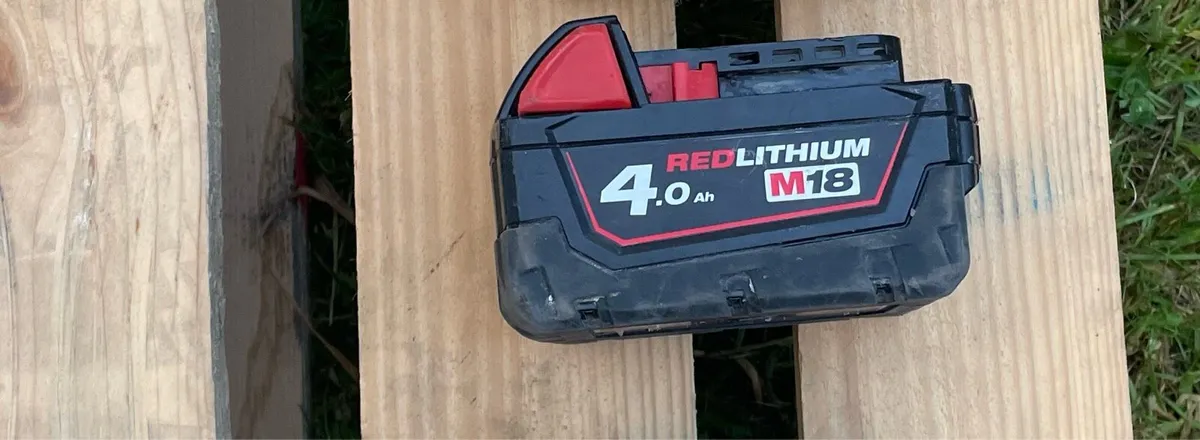 Milwaukee M18 4.0 Ah Battery - Image 2