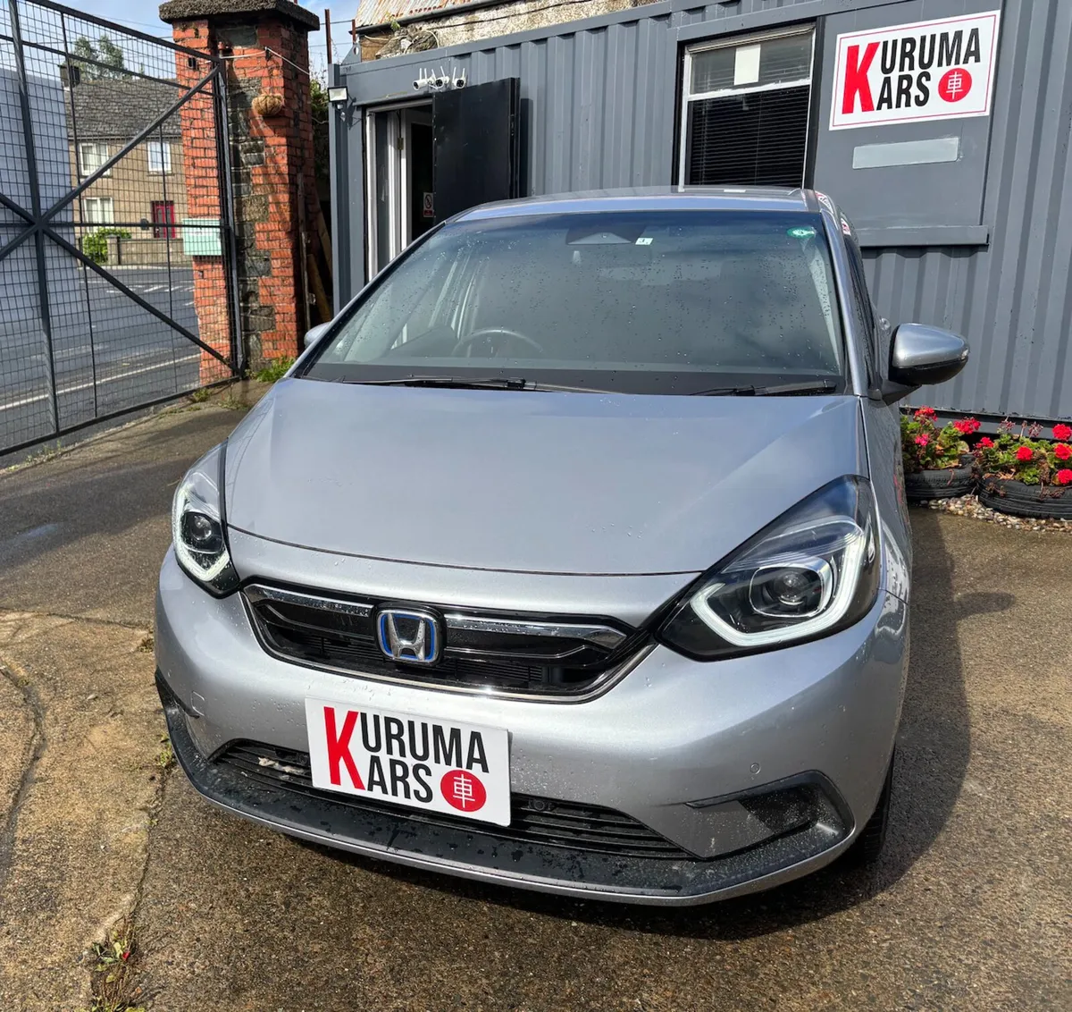 2020 Honda Fit e:HEV - Like-new with ultra-low mil - Image 1