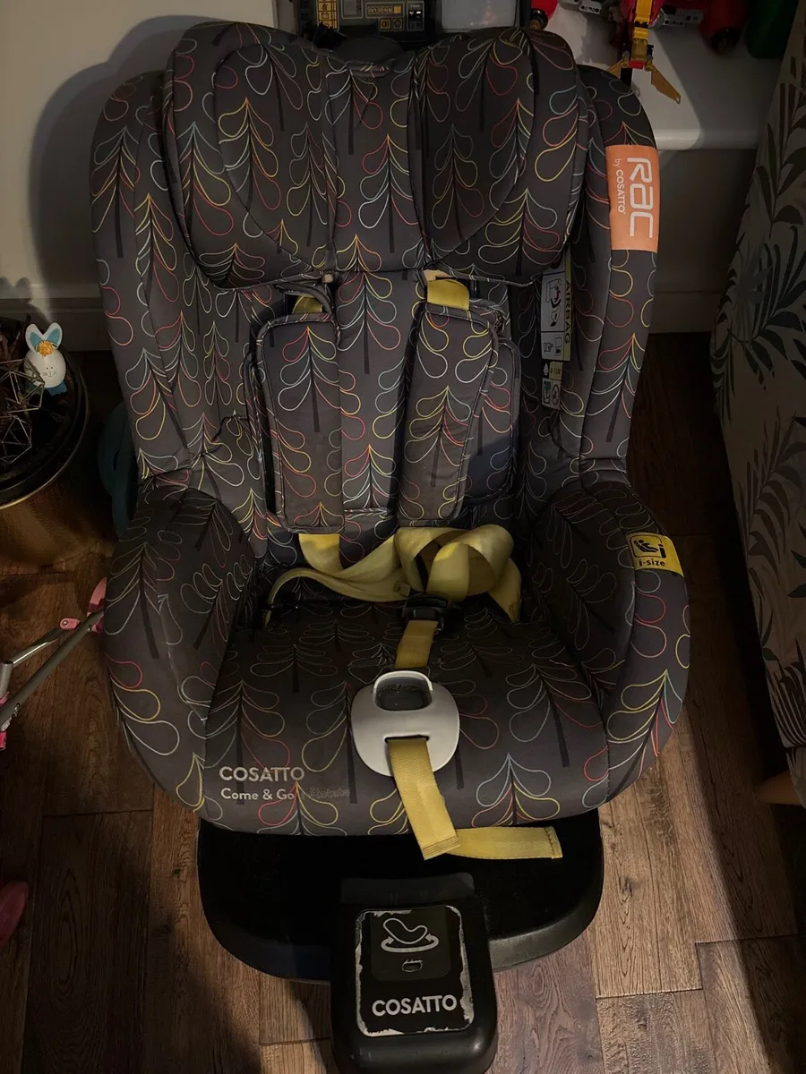 Cosatto Rotate i-size car seat - Image 1