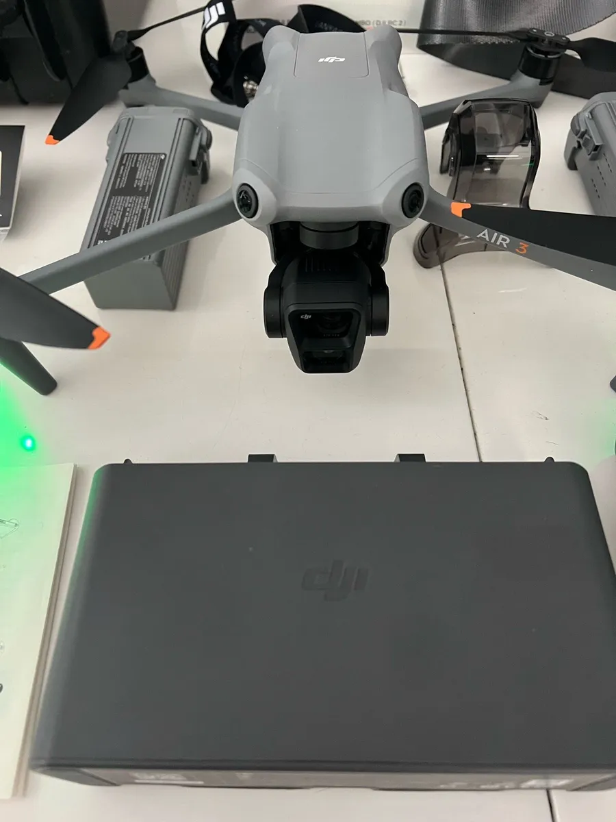 Dji air 3 as new - Image 3