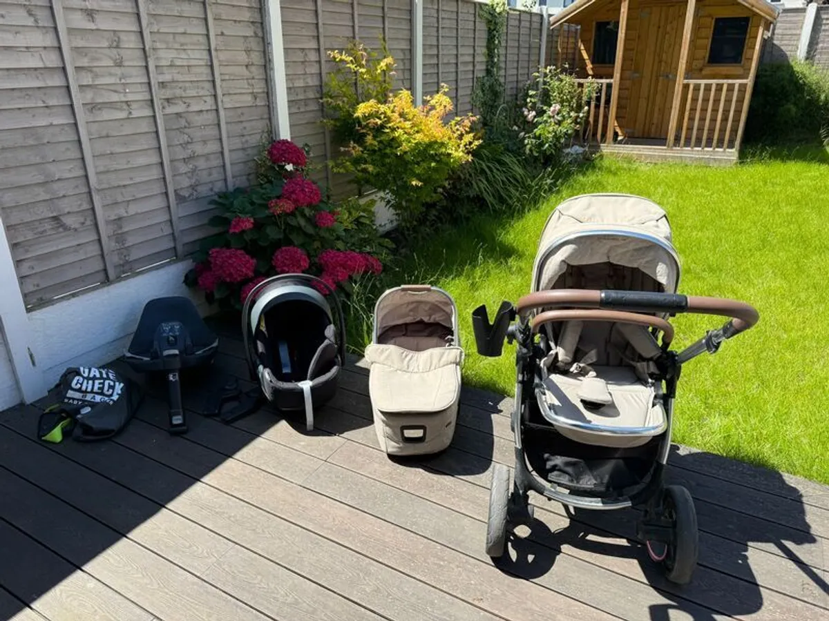 Ocarro pushchair / pram / stroller Bundle - Beige - Image 1