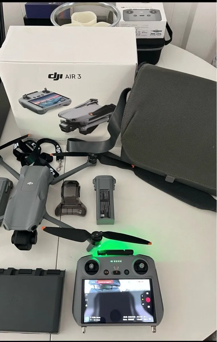 Dji air 3 as new - Image 4