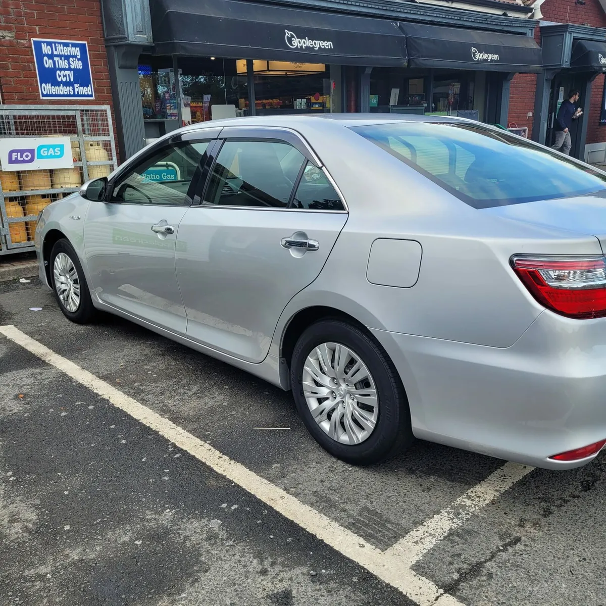 Car - Image 3