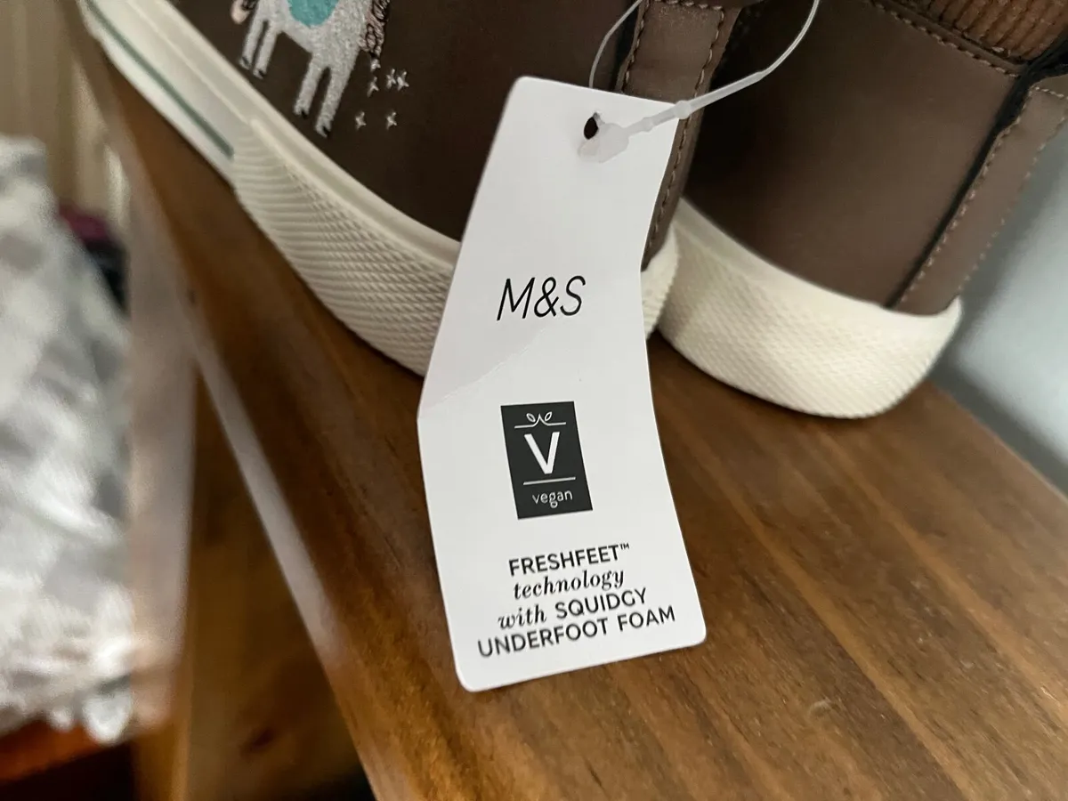 New M&S shoes size 10,5 - Image 2