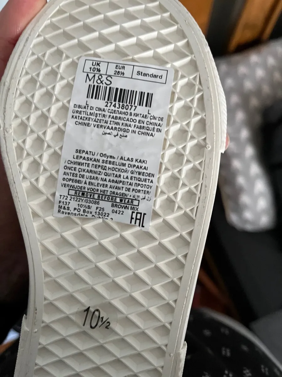 New M&S shoes size 10,5 - Image 4