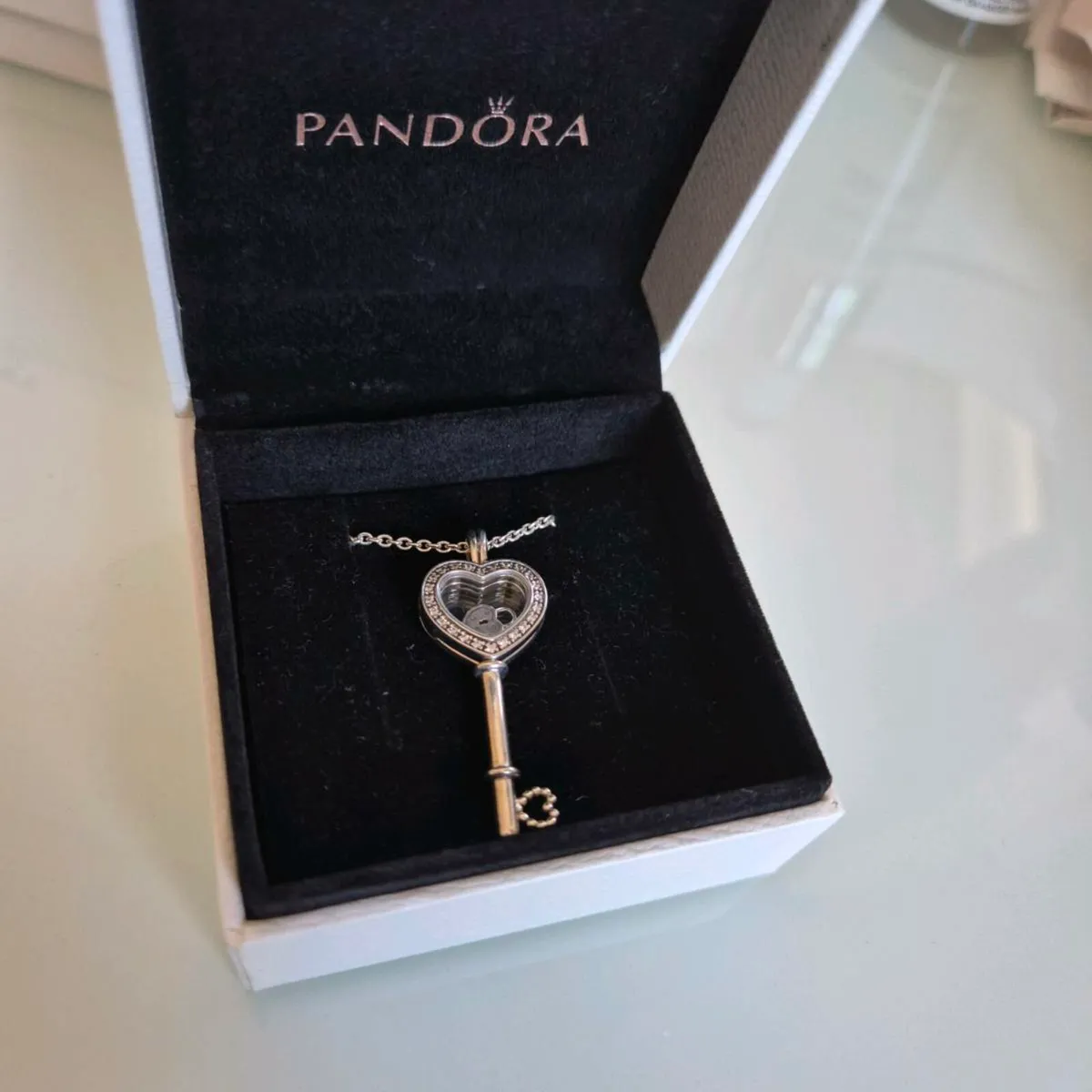 Pandora floating key Locket - Image 1