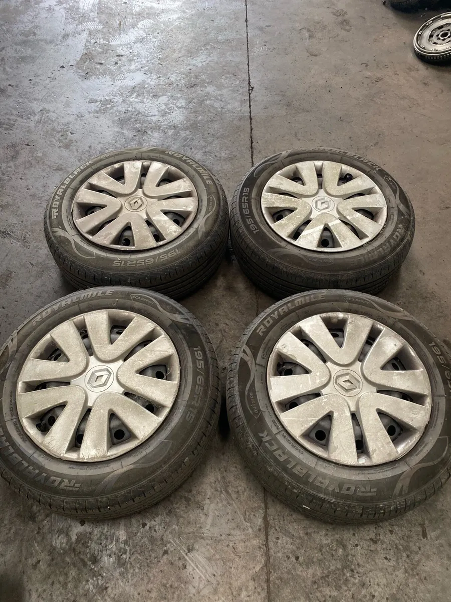 Set of wheels with new tyres Renault Fluence - Image 1