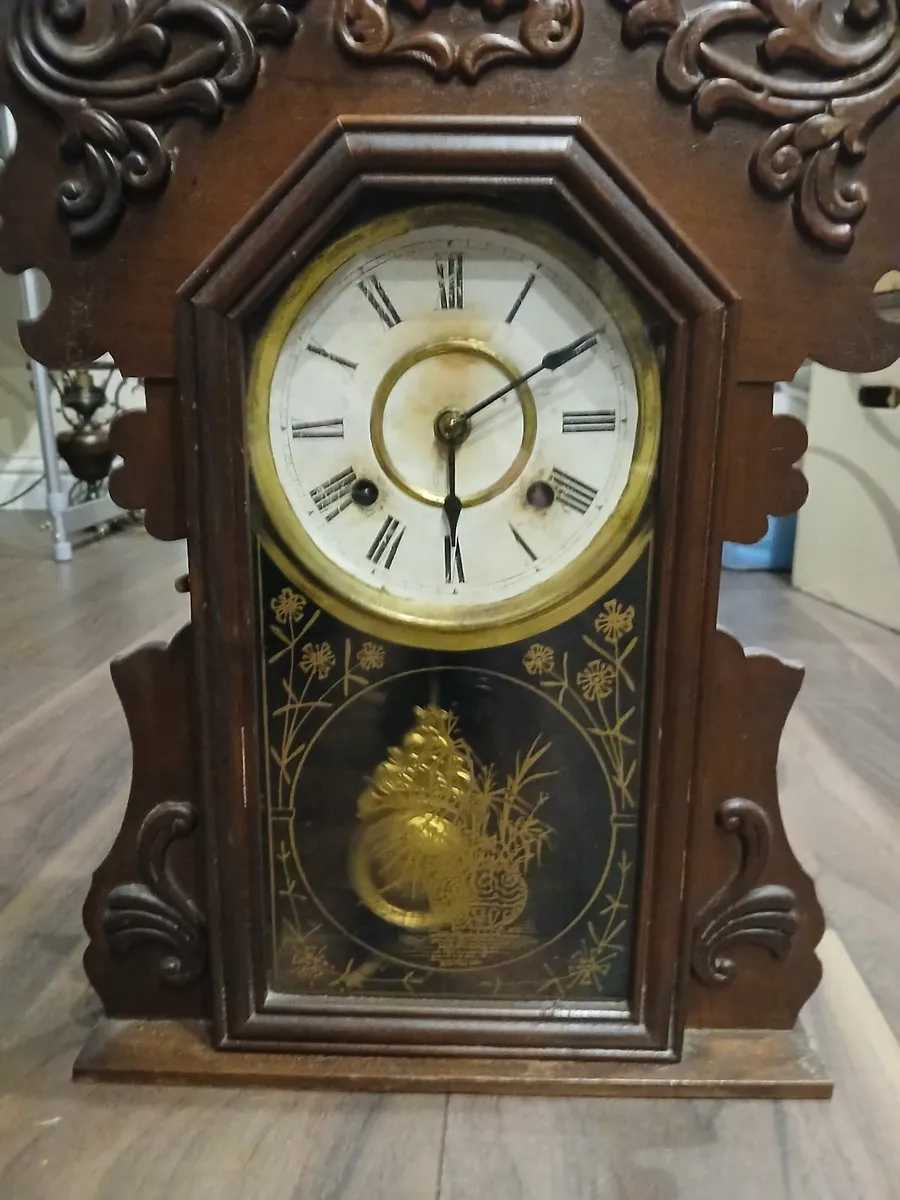 New Haven Gingerbread Clock - Image 2