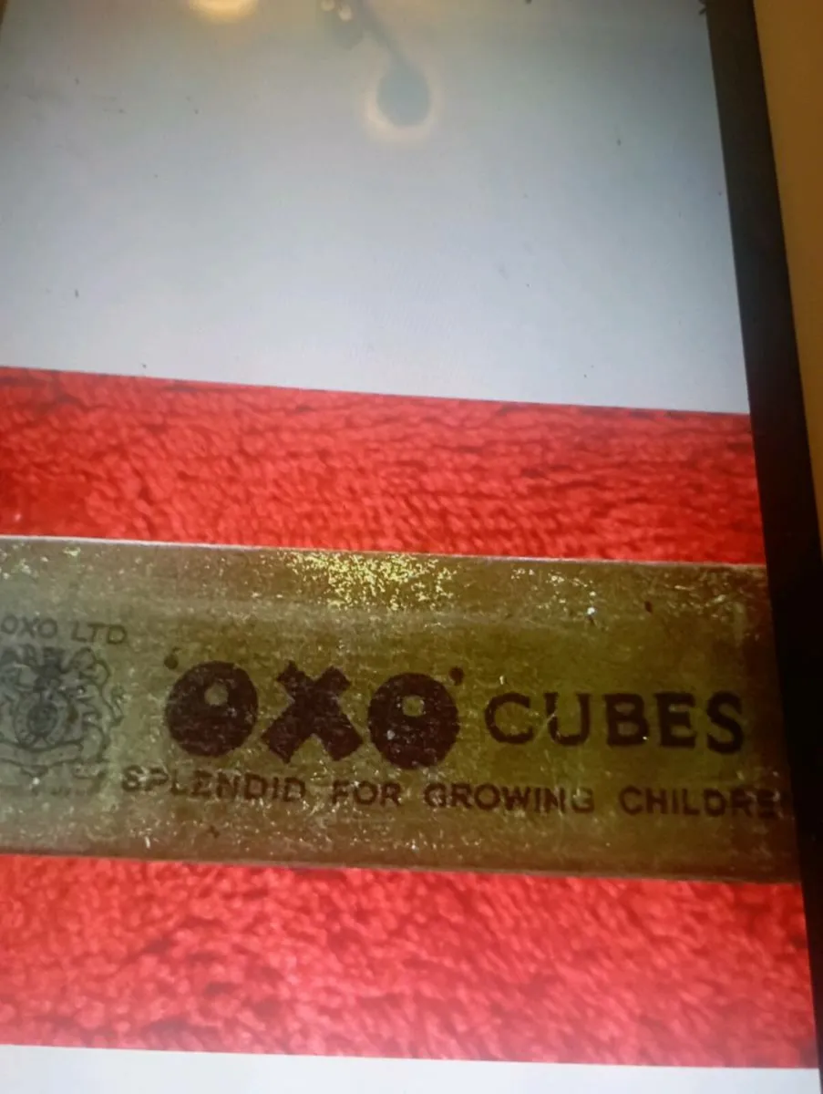 VINTAGE 50"s OXO CUBE TIN 8 .x 5cmx - Image 3