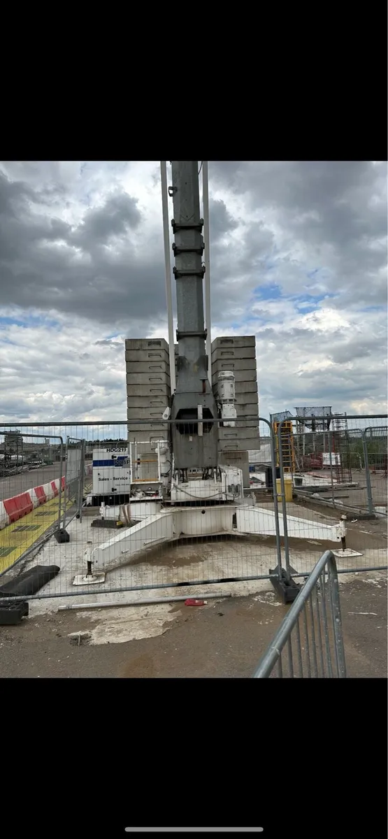Self erecting tower crane - Image 2