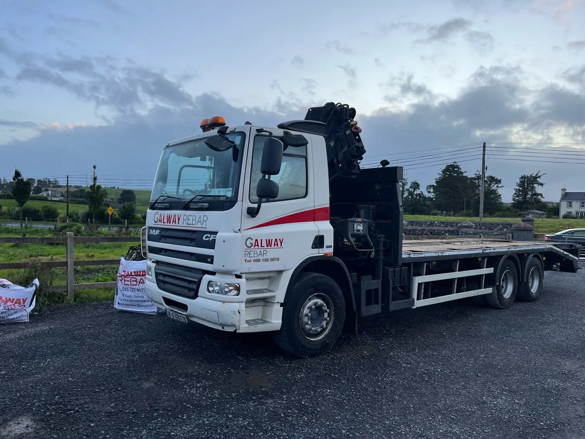 Daf CF crane lorry - Image 1