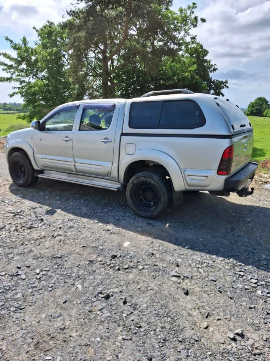 Toyota Hilux - Image 3