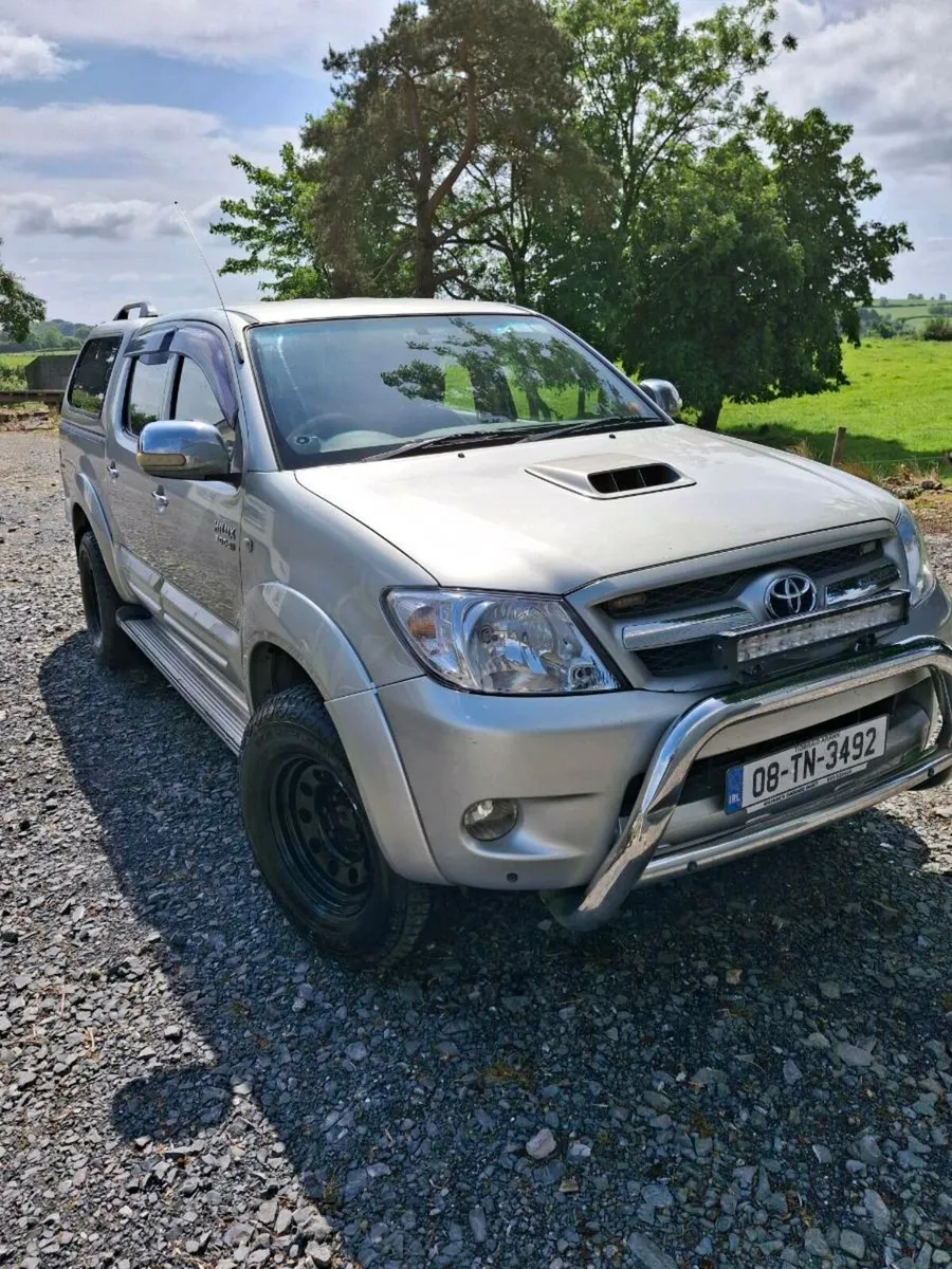 Toyota Hilux - Image 1