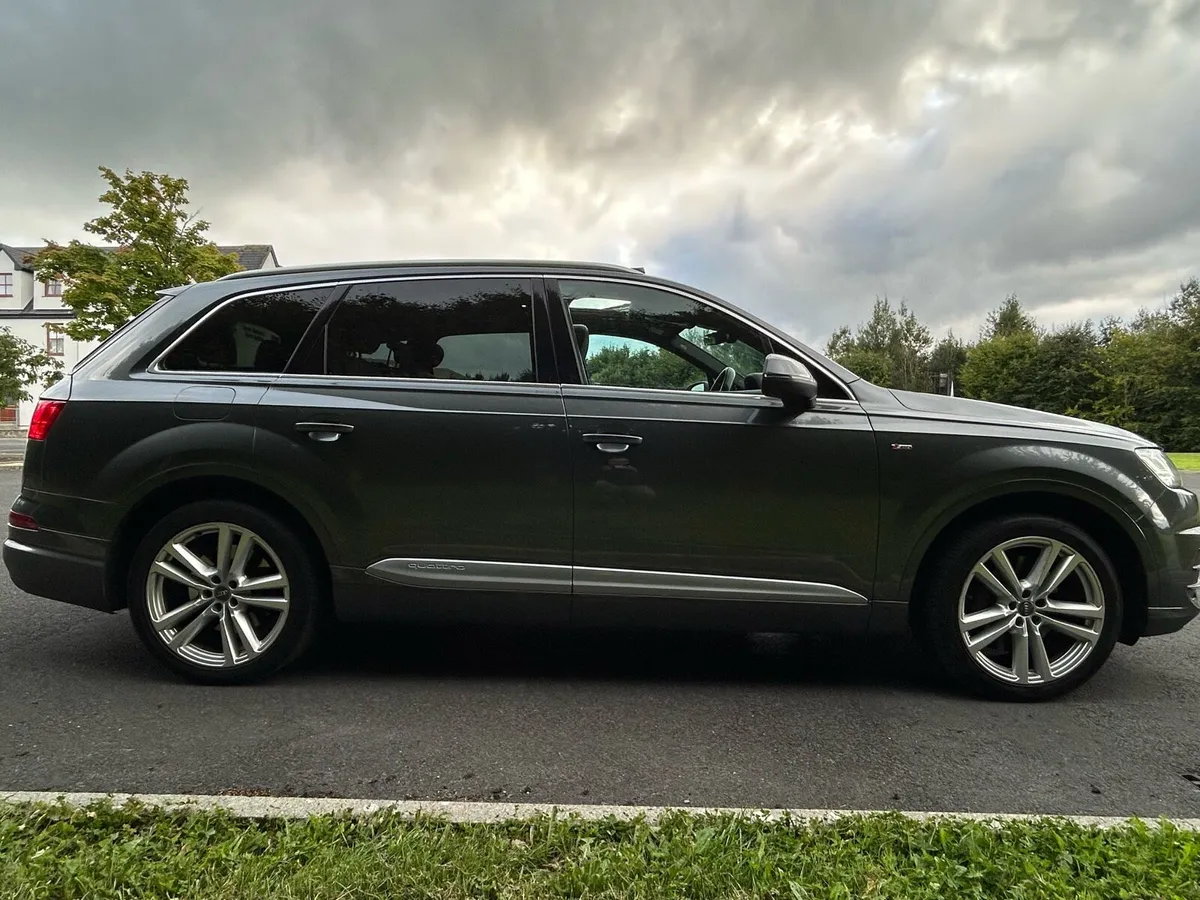 Audi Q7 S 3.0 diesel 7 seats sunroof - Image 2