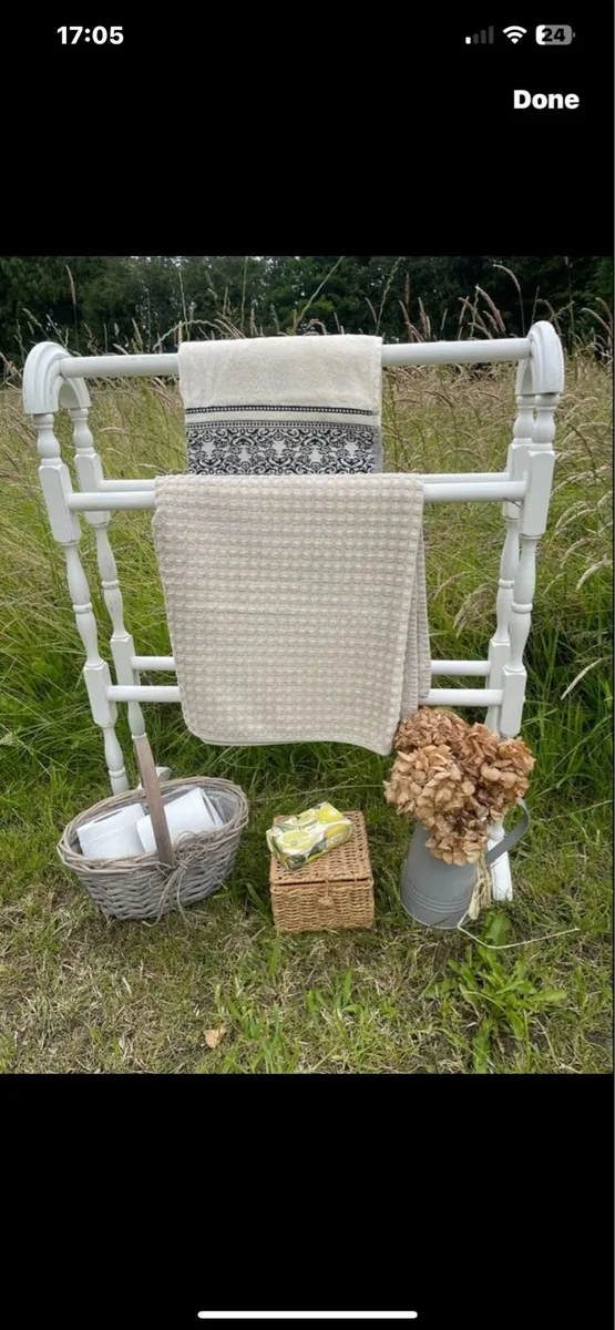 Towel Rail Stand - Image 1
