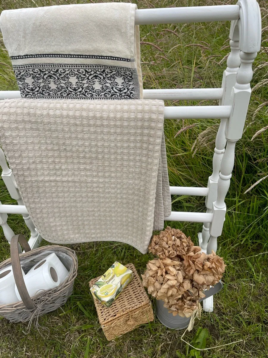 Towel Rail Stand - Image 3