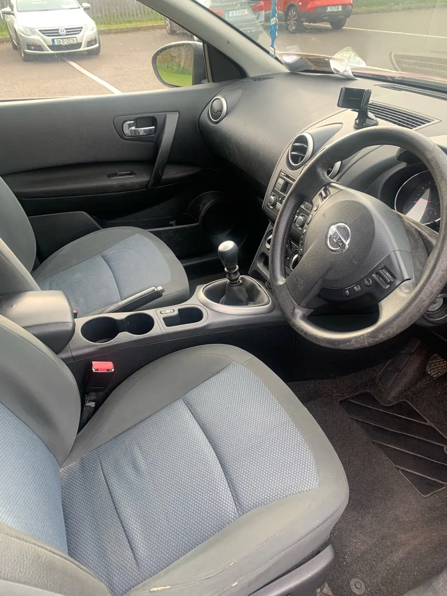 Nissan Qashqai +2 seven seater - Image 4