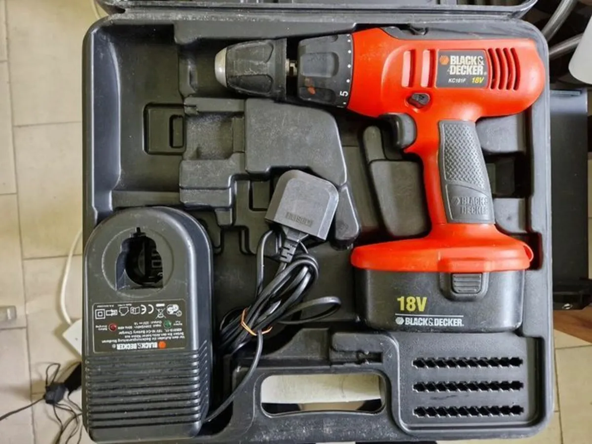 BLACK & DECKER DRILL plus 18V CHARGER Carry Case - Image 1