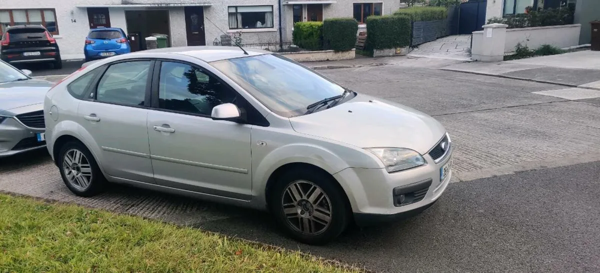 Ford Focus Ghia - Image 1
