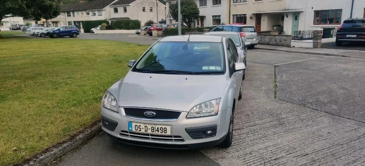 Ford Focus Ghia - Image 4