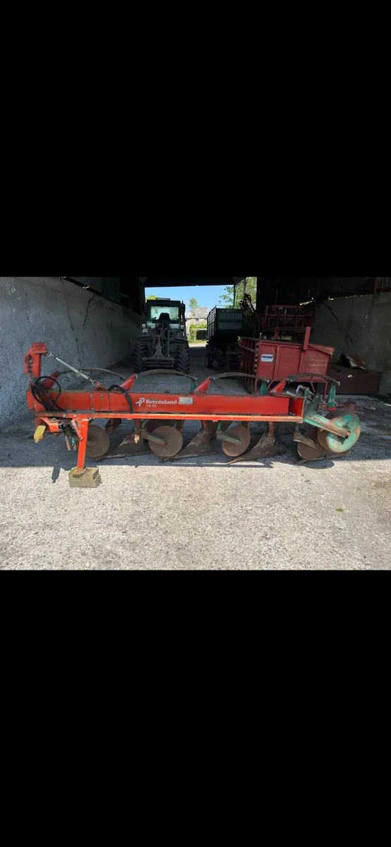 4 furrow plough wanted - Image 1