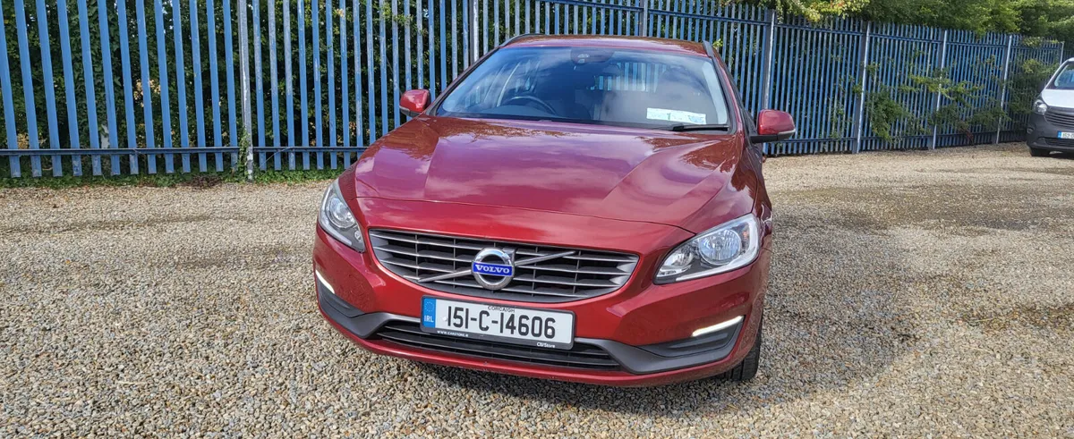 Volvo V60 2015 new nct - Image 4