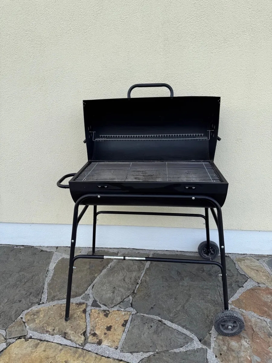 BBQ grill - Image 1