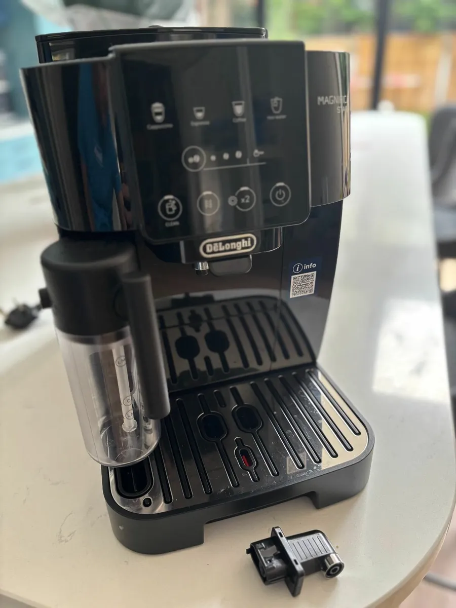 Delonghi Magnifica Start Coffee Machine - Image 4
