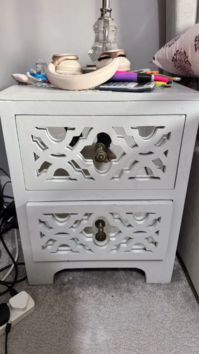 Chest of drawers and bed side table - Image 3