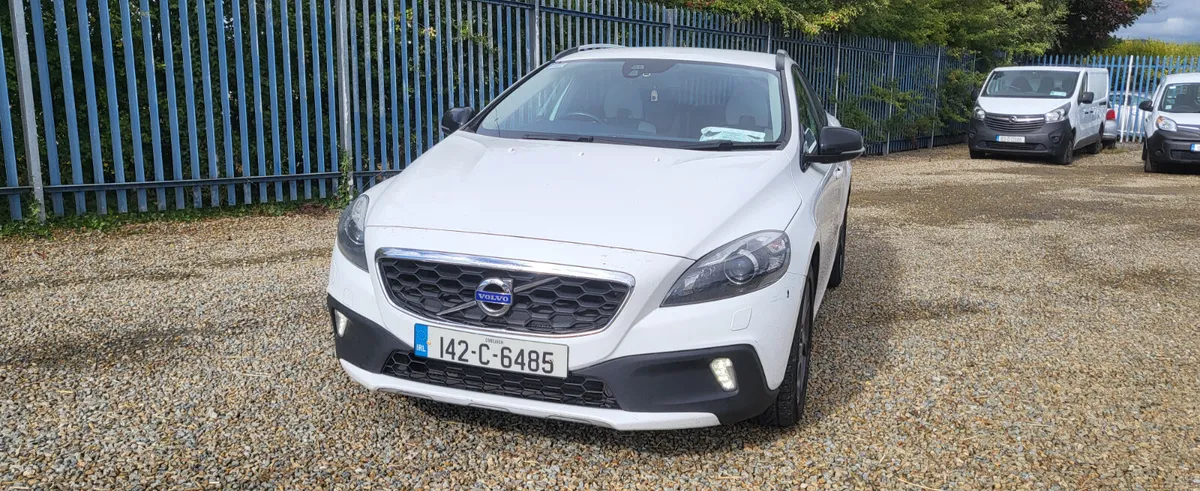 Volvo V40 2014 - Image 3