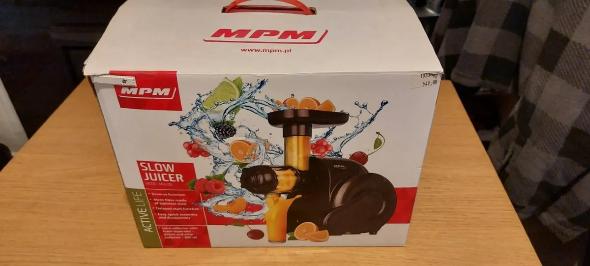 Slow Juicer - Image 1