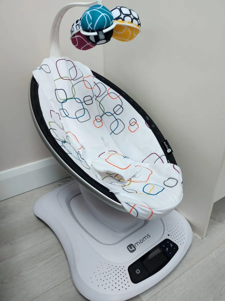 selection of baby items in excellent condition - Image 2