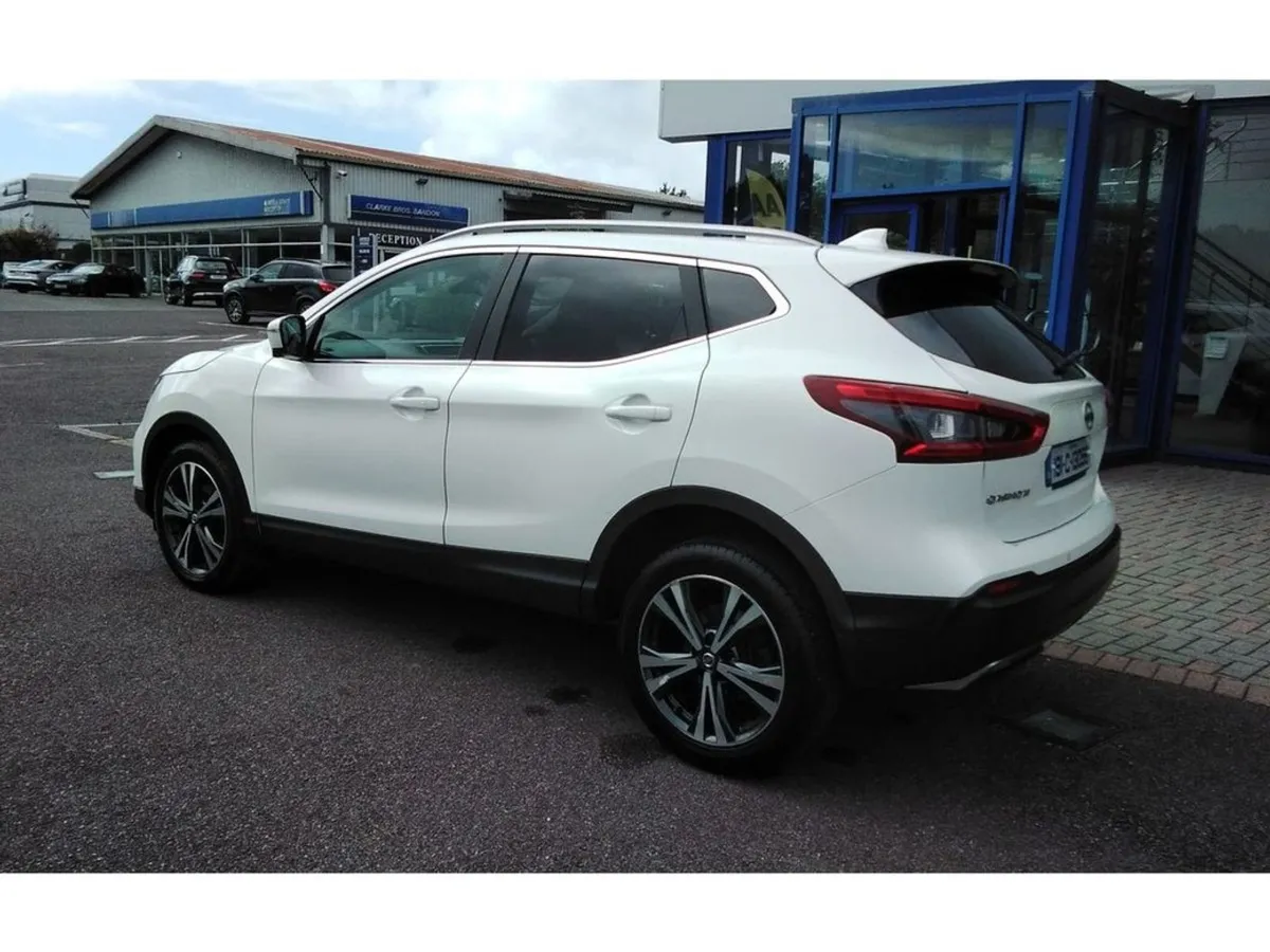 Nissan QASHQAI 1.5 DCI 115PS N-connecta 5DR - Image 4