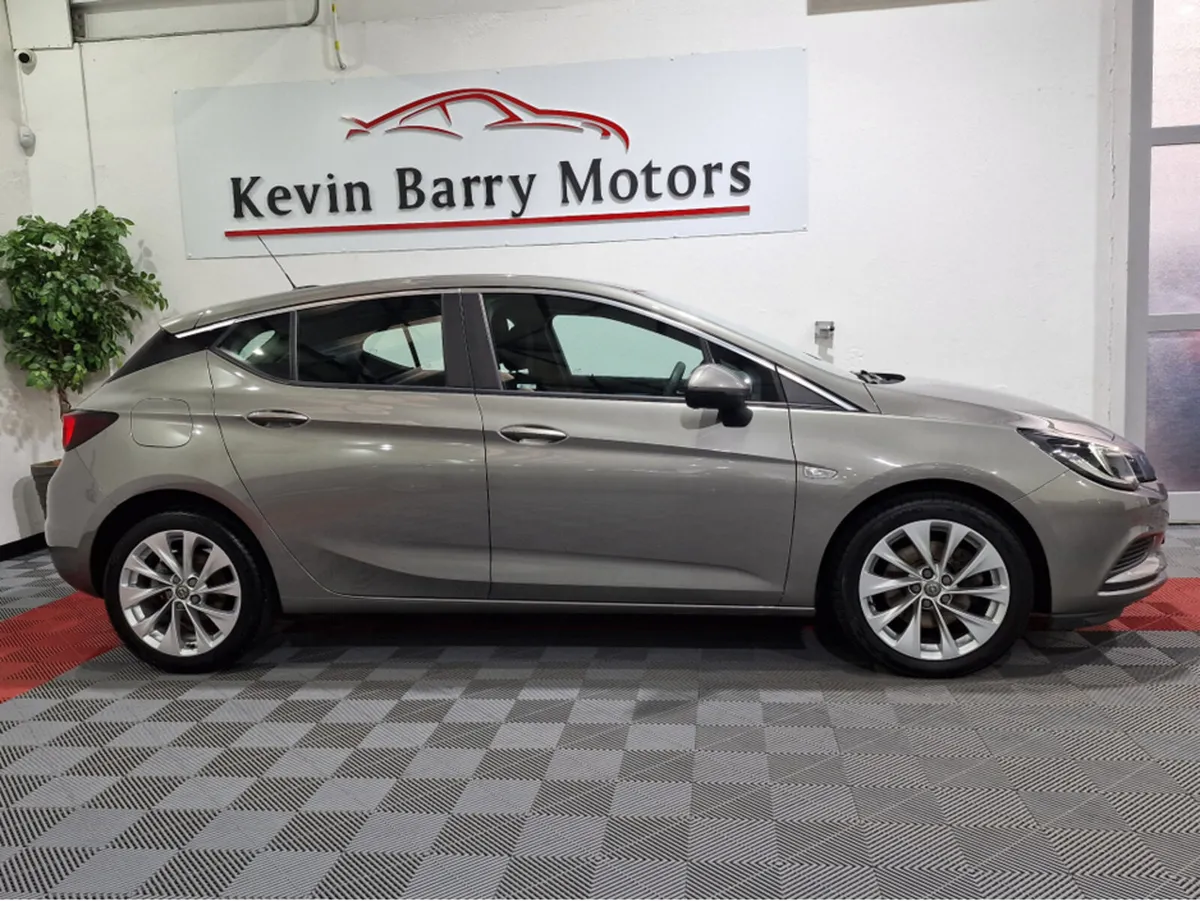 Opel Astra SC 1.6CDTi 110BHP 6 SPEED MANUAL **ORIG - Image 4
