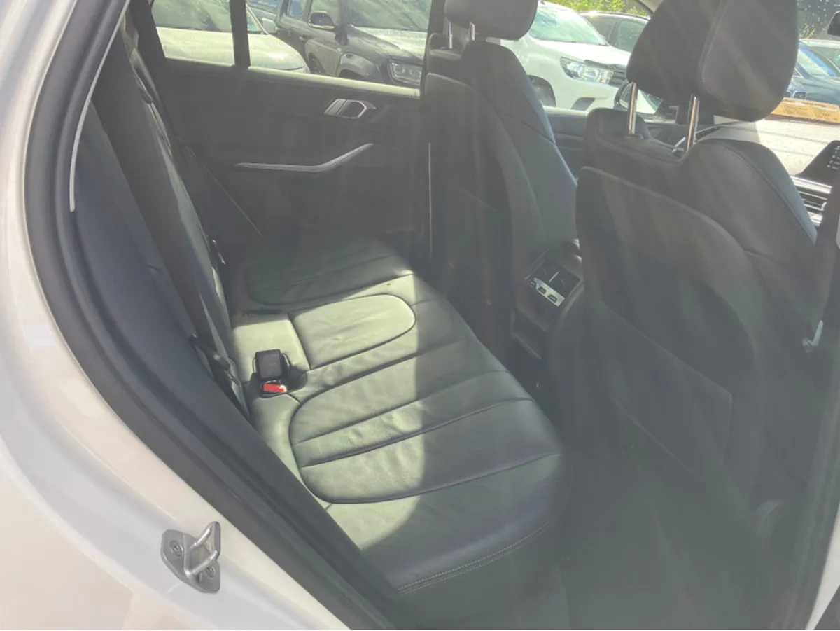 BMW X5 XDRIVE45E XLINE AUTO - Image 3