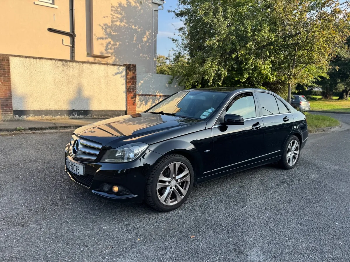 Mercedes-Benz C-Class 2011 - Image 1