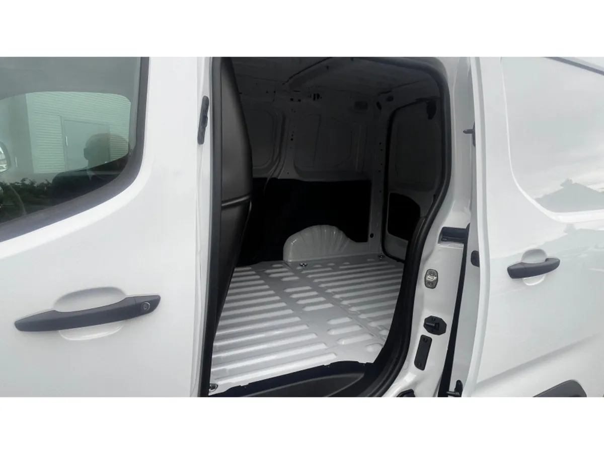 Opel Combo Komfort | 1.5 - 100 BHP Diesel * New 25 - Image 4