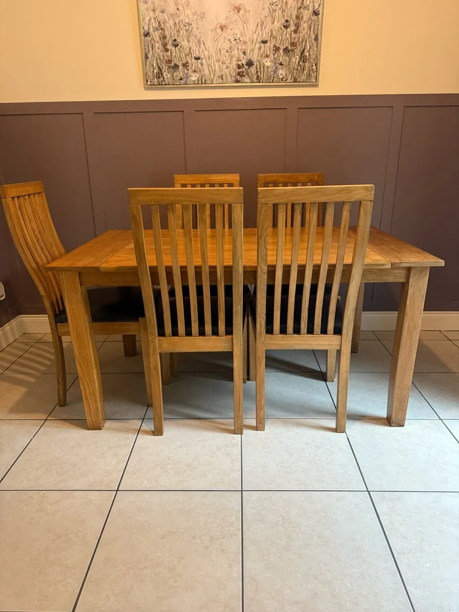 Dining table & chairs - Image 2