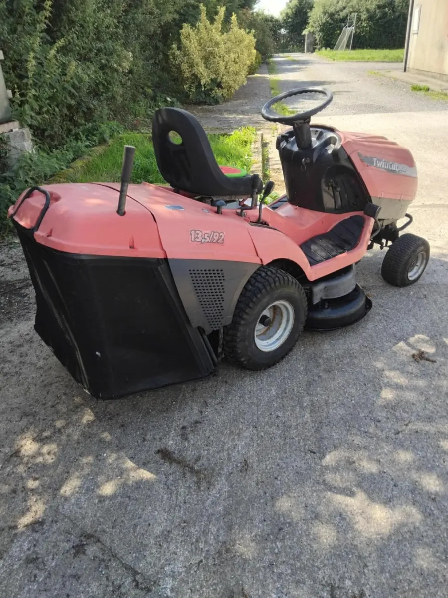 3 ride on mower running very well - Image 3