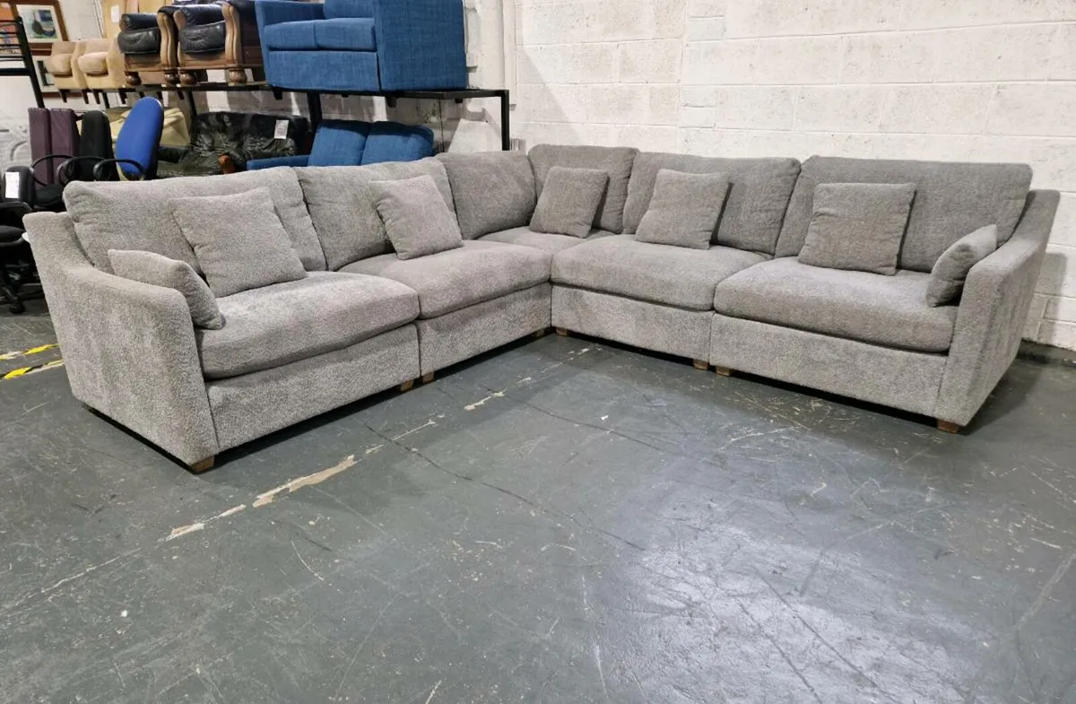 DEAL OF THE WEEK - Image 1