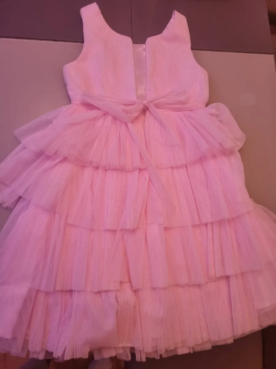 Girls dress - Image 1