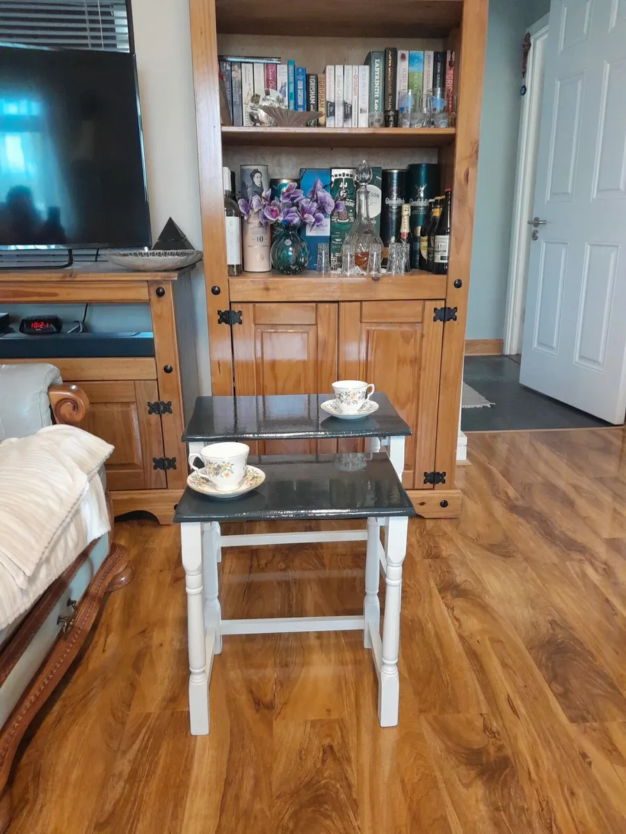 Set of 2 nesting tables - Image 4