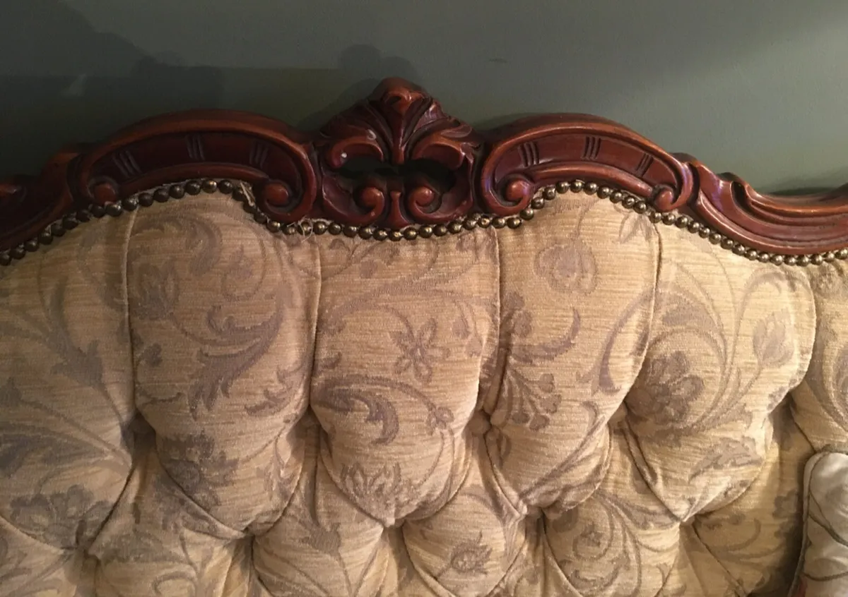 Antique style 3 piece suite - Image 2
